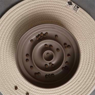 Gamelle anti-glouton « goutte » brun